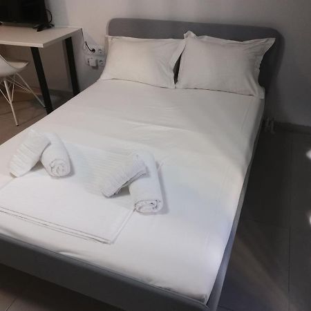 New Cozy Studio In Aigaleo Apartment Athens Luaran gambar